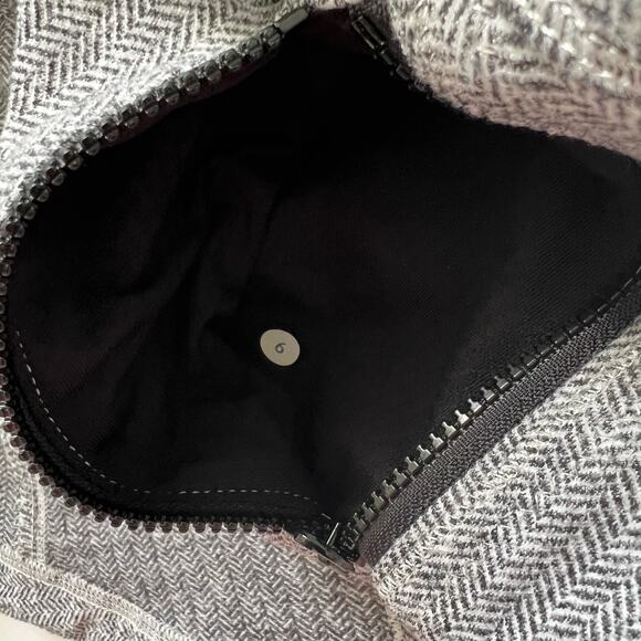 Lululemon Ghost Herringbone Gray White Jacket Size 6 - Picture 6 of 8